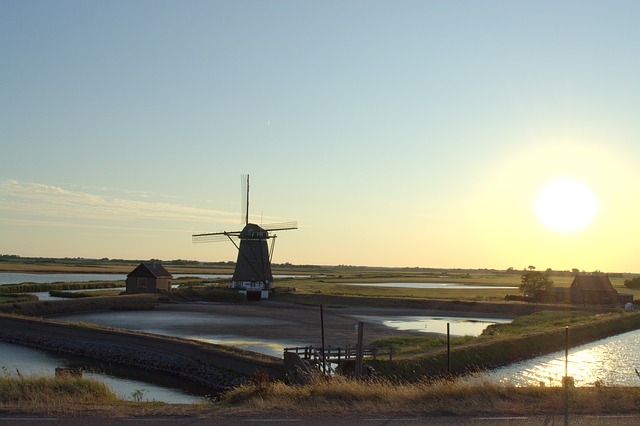 Camping in Nordholland mit Windmühle